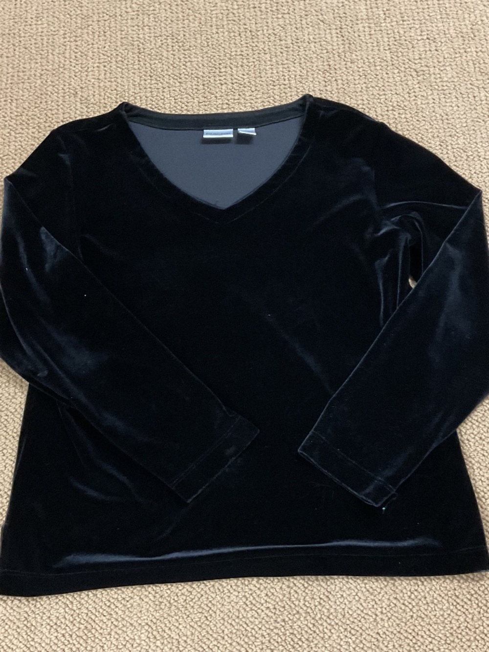 Chico’s Velvet Top size 2 (L)